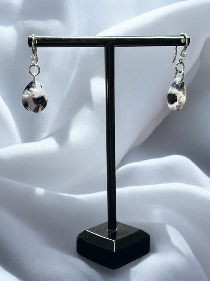 Handmade resin earrings code 1